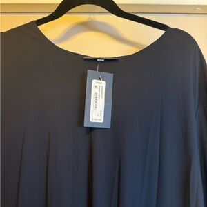 black short sleeve midi dress with diagional bottom